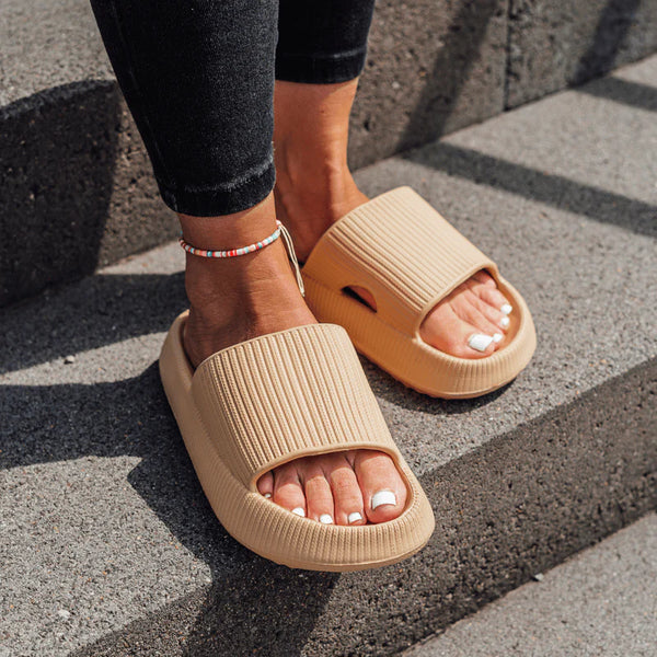 sandales pour homme et femme couleur beige