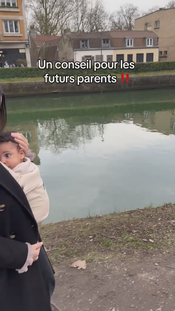 Porte-bébé bébé et maman vidéo d'illustration careshy